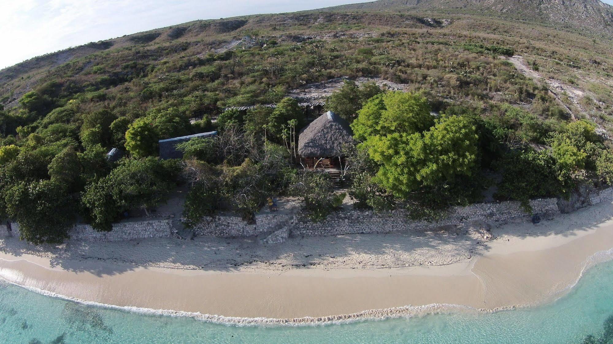 Boukan Guinguette Hotel Mole-Saint-Nicolas ภายนอก รูปภาพ